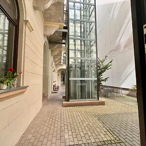 Apart-hotel Gracia House