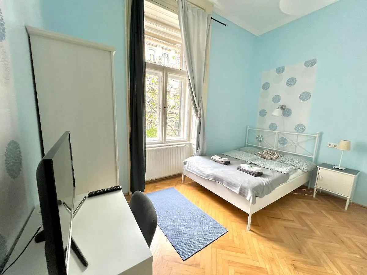 Pensión Jazzy Vibes Parliament Rooms And Ensuites Budapest
