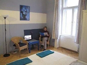 Jazzy Vibes Parliament Rooms And Ensuites Budapest